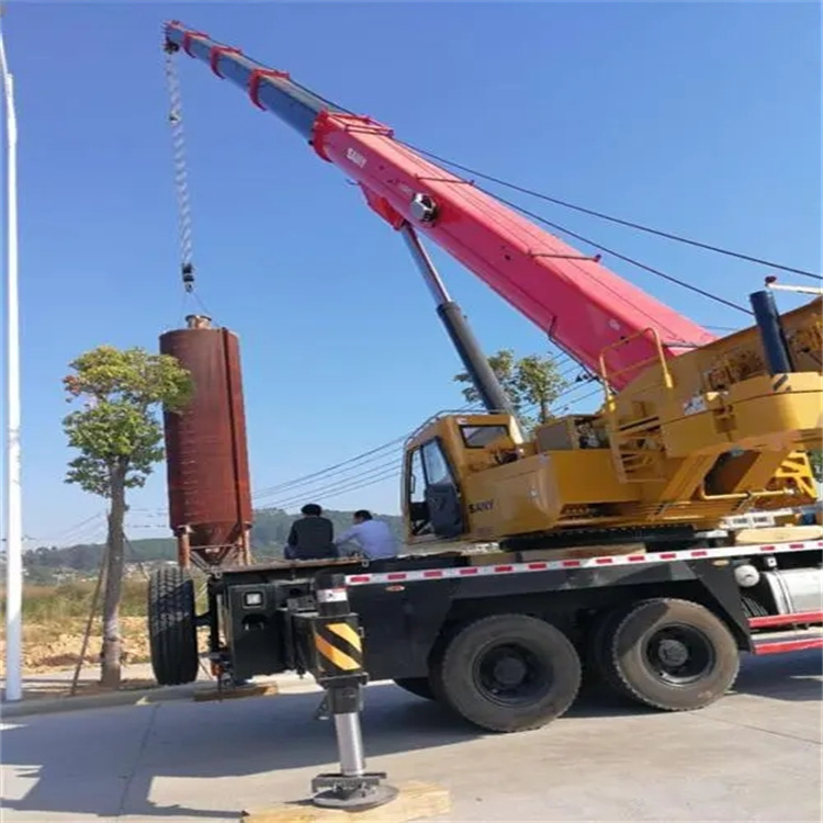 三道镇专业吊车租赁多少钱