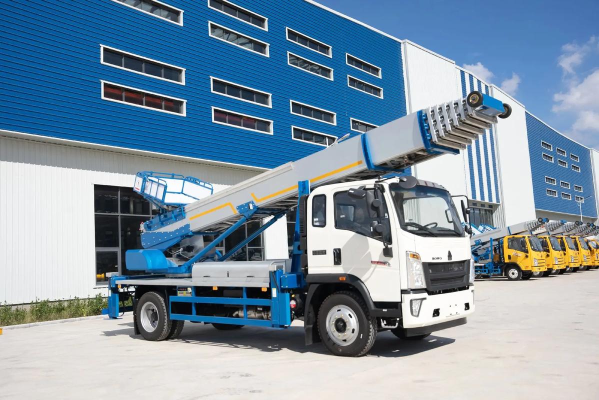 三道镇出租云梯车高空作业车 建筑垃圾搬运